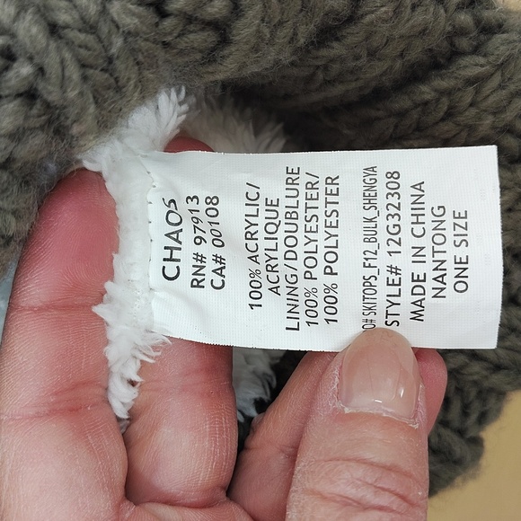 Chaos knitted hat with ball and green scarf to match unbranded - Picture 7 of 8